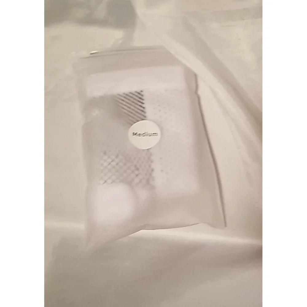 1 Pair‎ of Sooth Relieve Compression Socks White/Black New Foot And Ankle MEDIUM